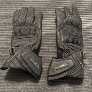 Teknic Black Motorcycle Gloves (Size Small)